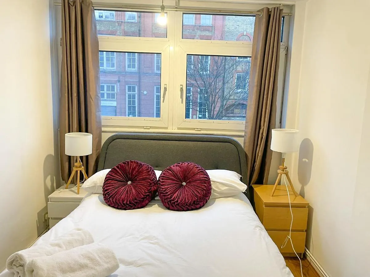 فيلا Flat 4, Kingsbury House لندن بيت للعطل