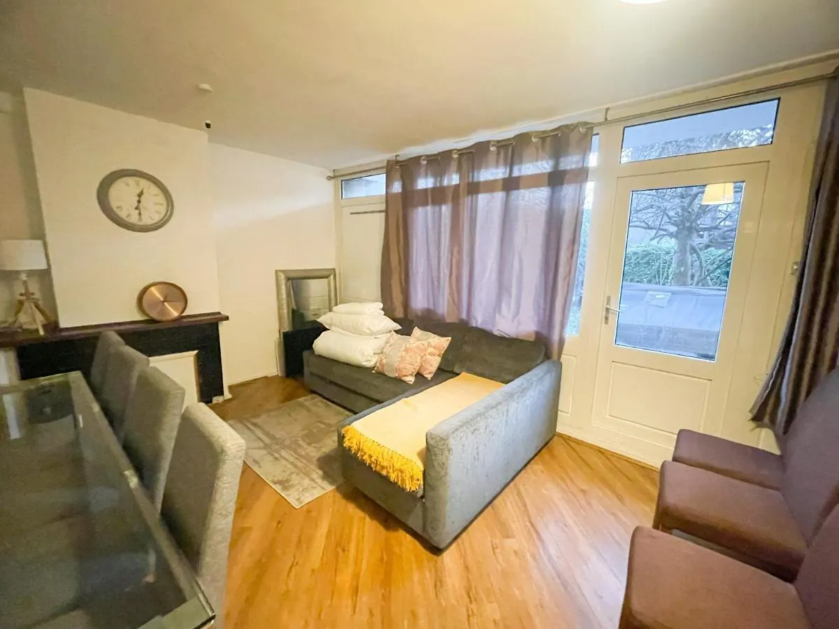 فيلا Flat 4, Kingsbury House لندن المملكة المتحدة