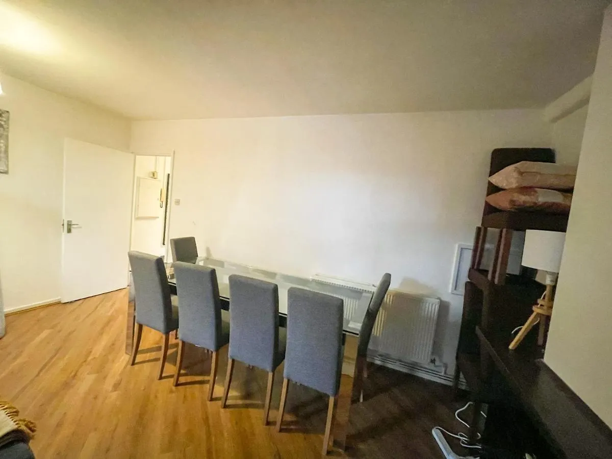 بيت للعطل فيلا Flat 4, Kingsbury House لندن المملكة المتحدة